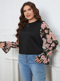 [Plus Size] Black 1960s Floral Bishop Sleeve Top